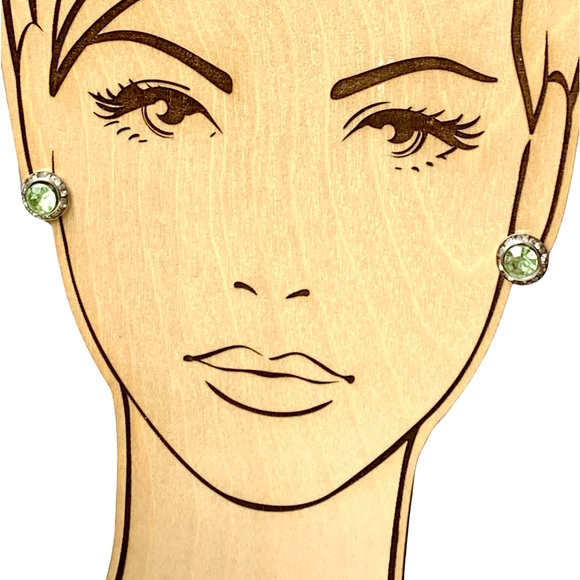 Light Green & Clear Crystal Stud Pierced Women’s Earrings Jewelry Summer Spring - Picture 3 of 5